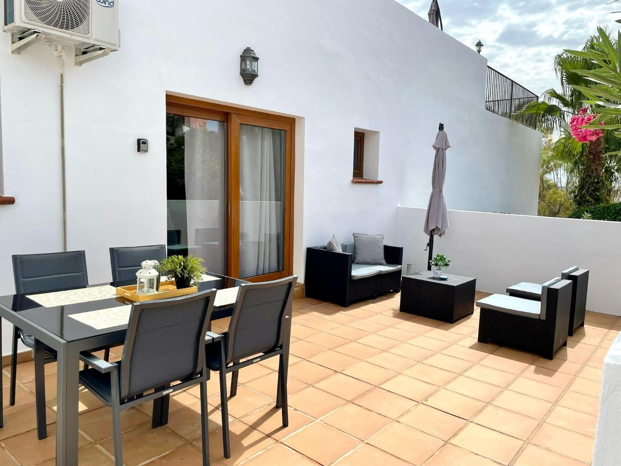 Apartament Pool & Parking Appartement